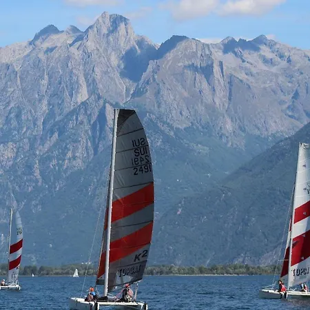 La Nicchia Comersee 公寓 *